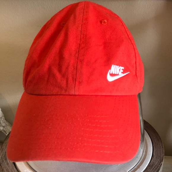 ladies nike baseball cap
